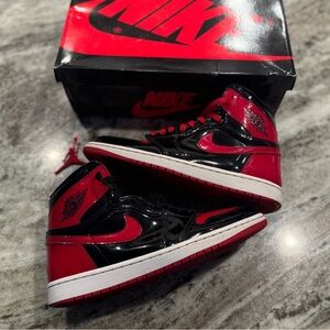 Nike Air Jordan 1 Retro High OG Patent Bred size 10